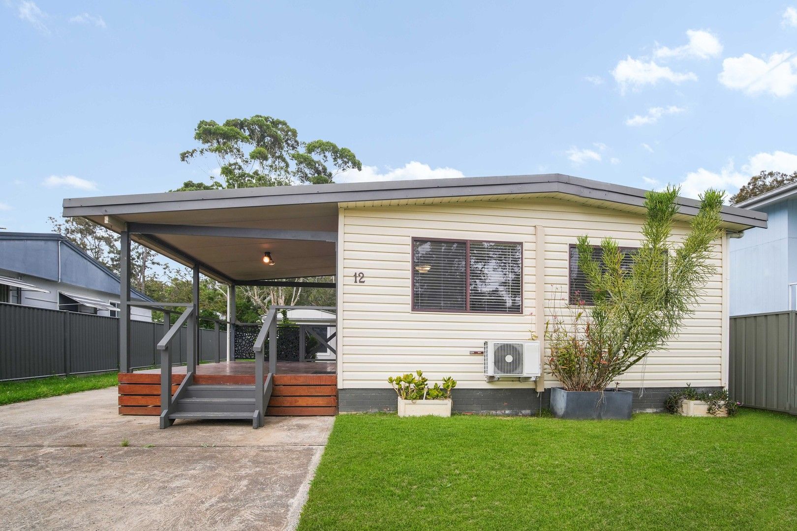 2 bedrooms House in 12 Hastings Street ROCKY POINT NSW, 2259