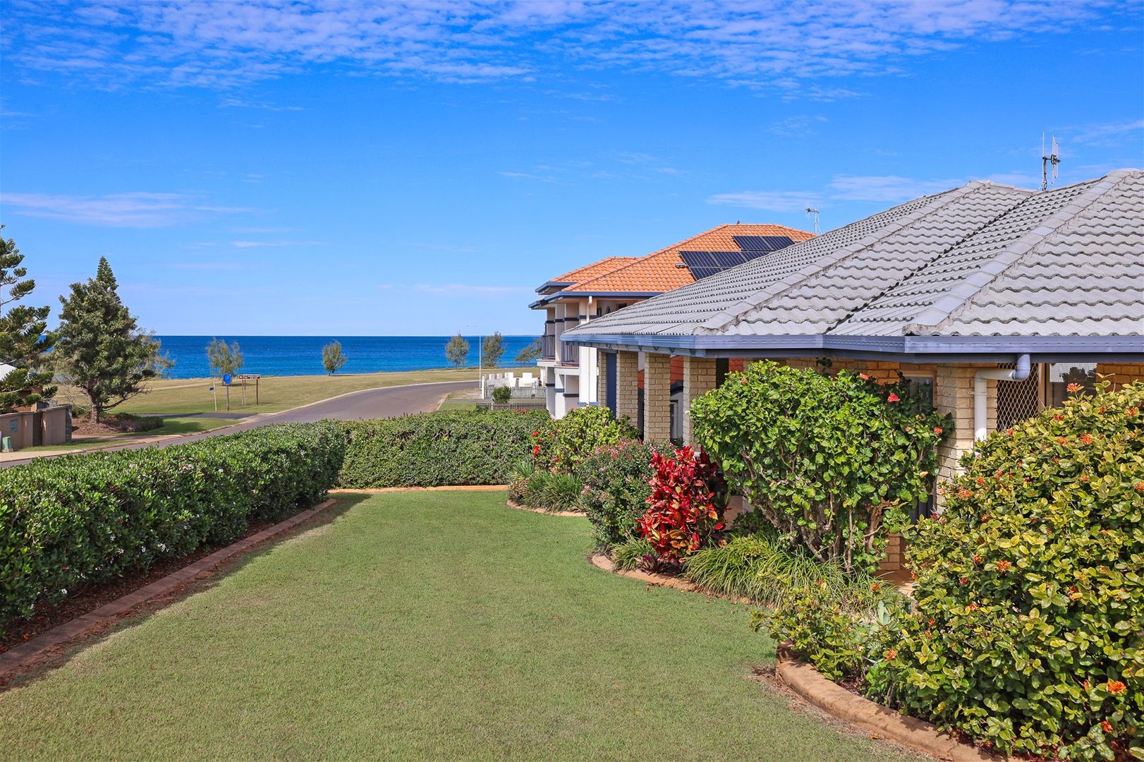 135 Barolin Esplanade, Coral Cove QLD 4670, Image 2