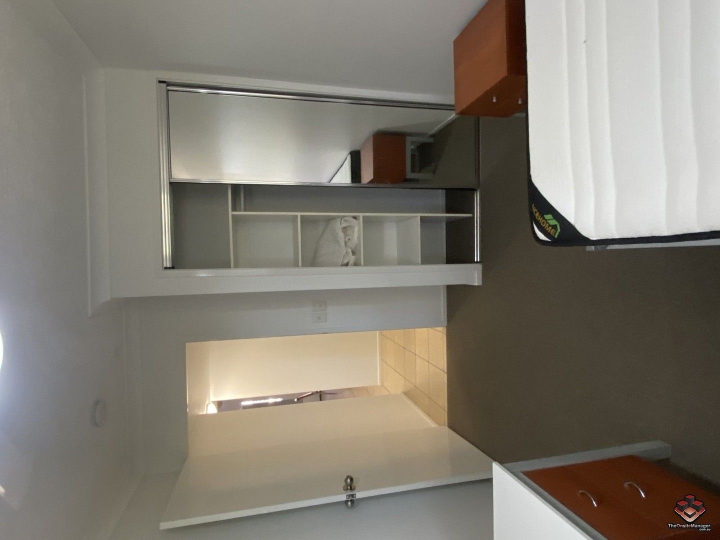 1 bedrooms Apartment / Unit / Flat in ID:21113460/129-131 Currumburra Road ASHMORE QLD, 4214