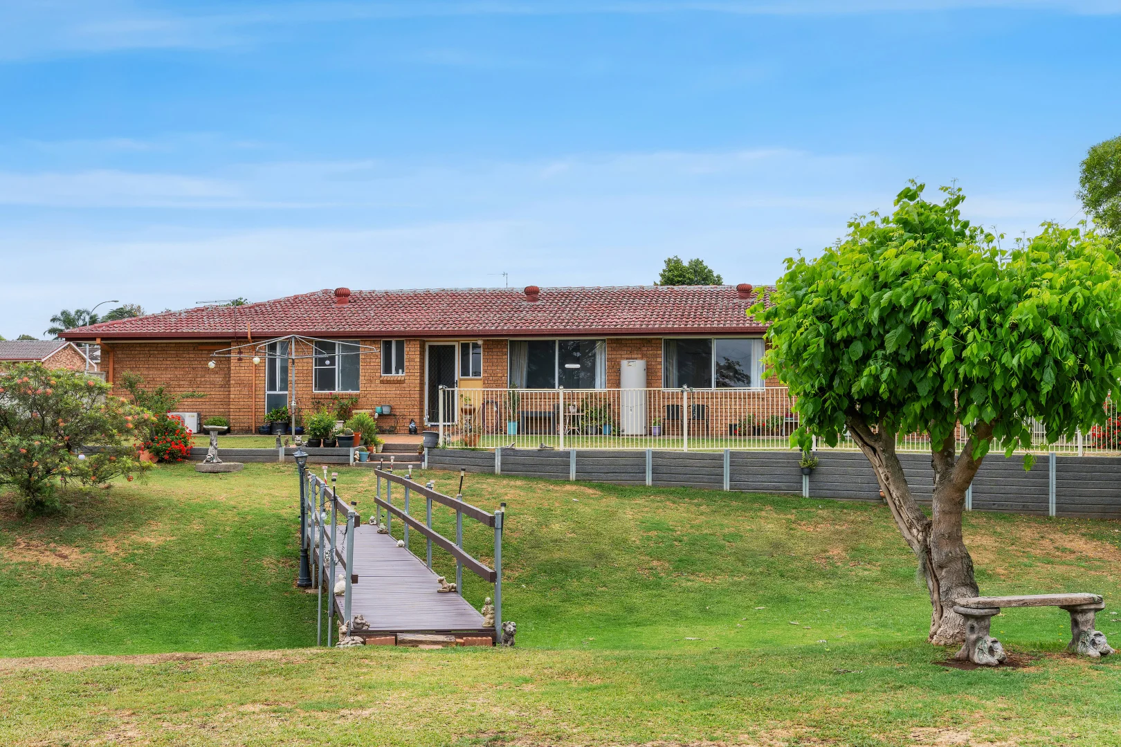 18 Shannon Close, Aberdeen NSW 2336 | Domain