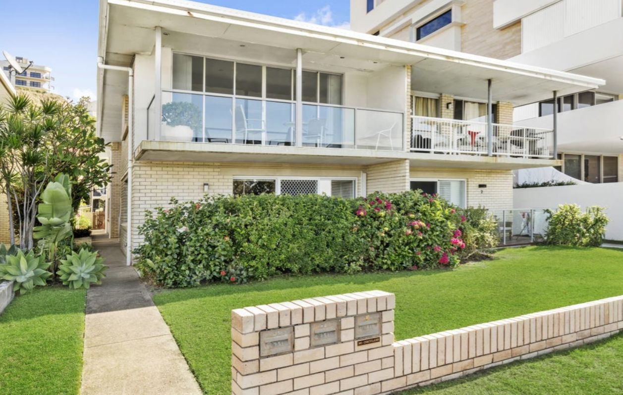 3 bedrooms Apartment / Unit / Flat in 4/140 Marine Parade MIAMI QLD, 4220