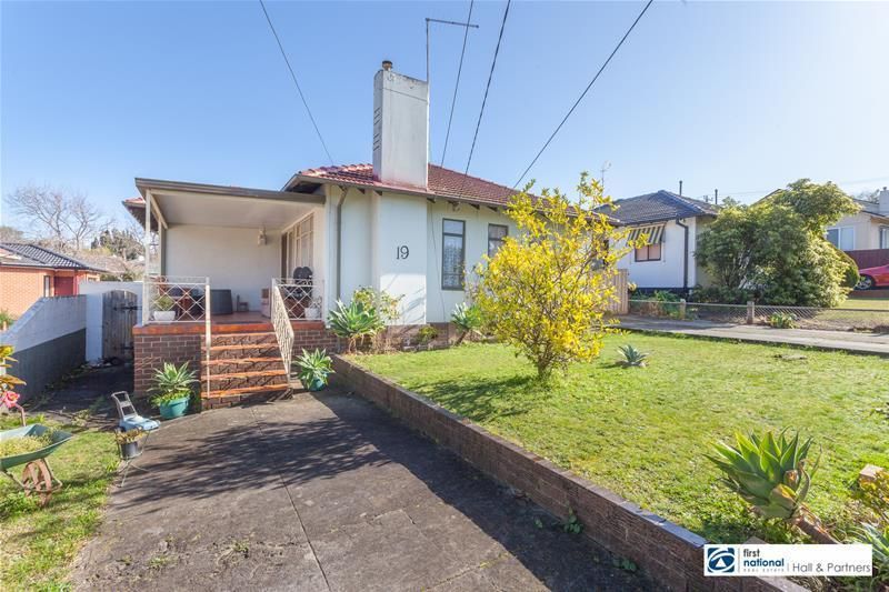 19 Hawthorn Road, Doveton VIC 3177, Image 0