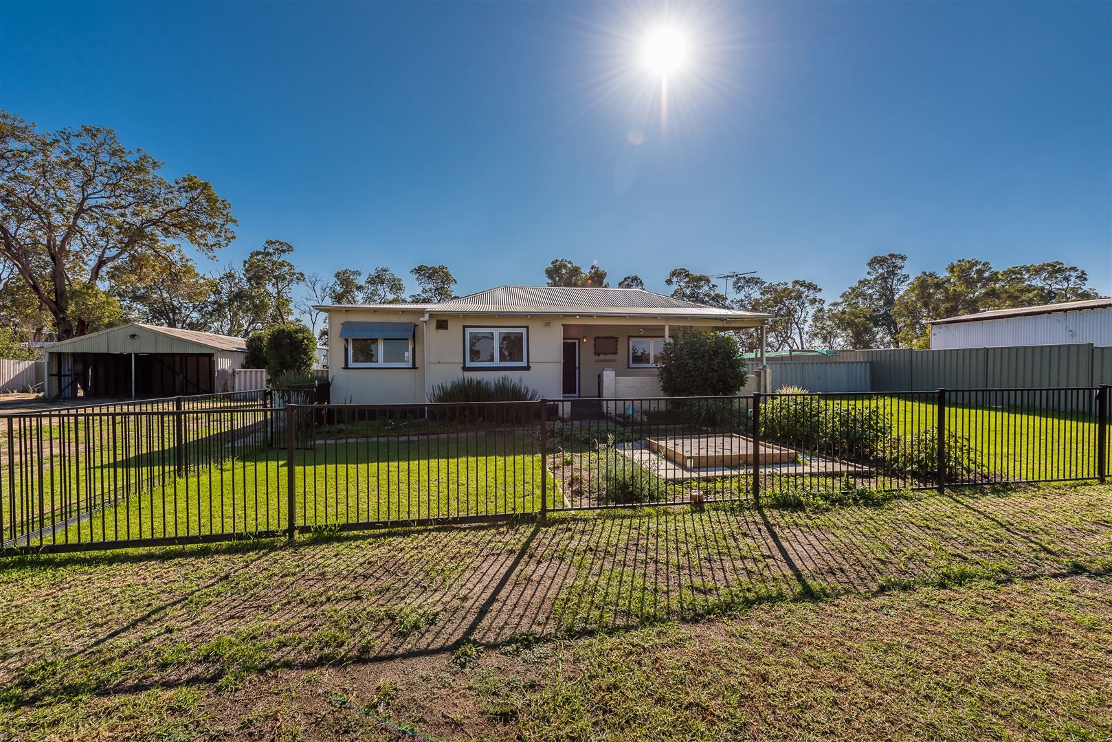 4 bedrooms House in 57 Robinson Street GINGIN WA, 6503
