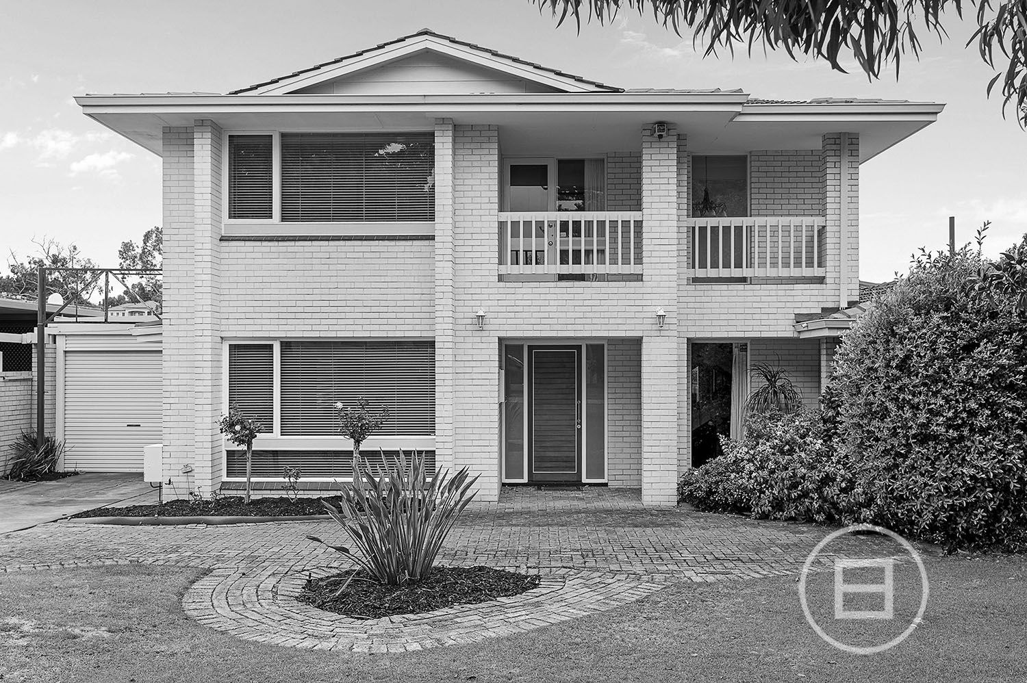 5 bedrooms House in 9 Howes Crescent DIANELLA WA, 6059