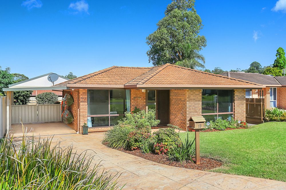 19 Serrata Place, Cordeaux Heights NSW 2526, Image 1