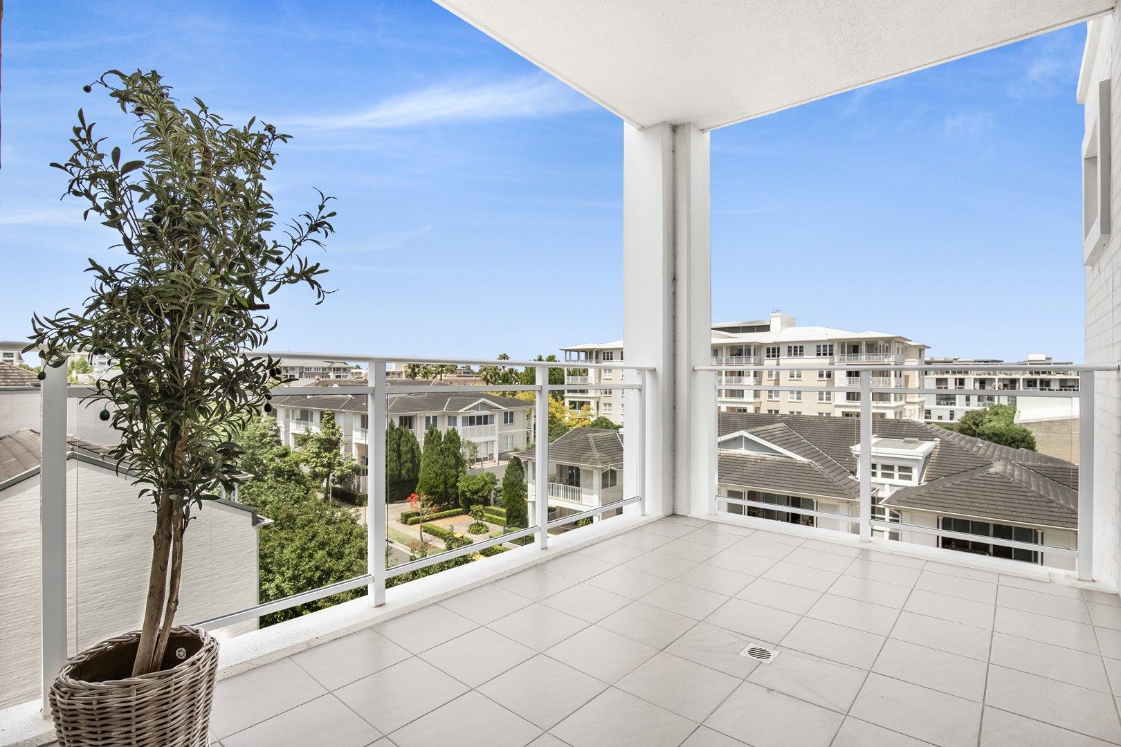 501/17 Woodlands Avenue, Breakfast Point NSW 2137, Image 0