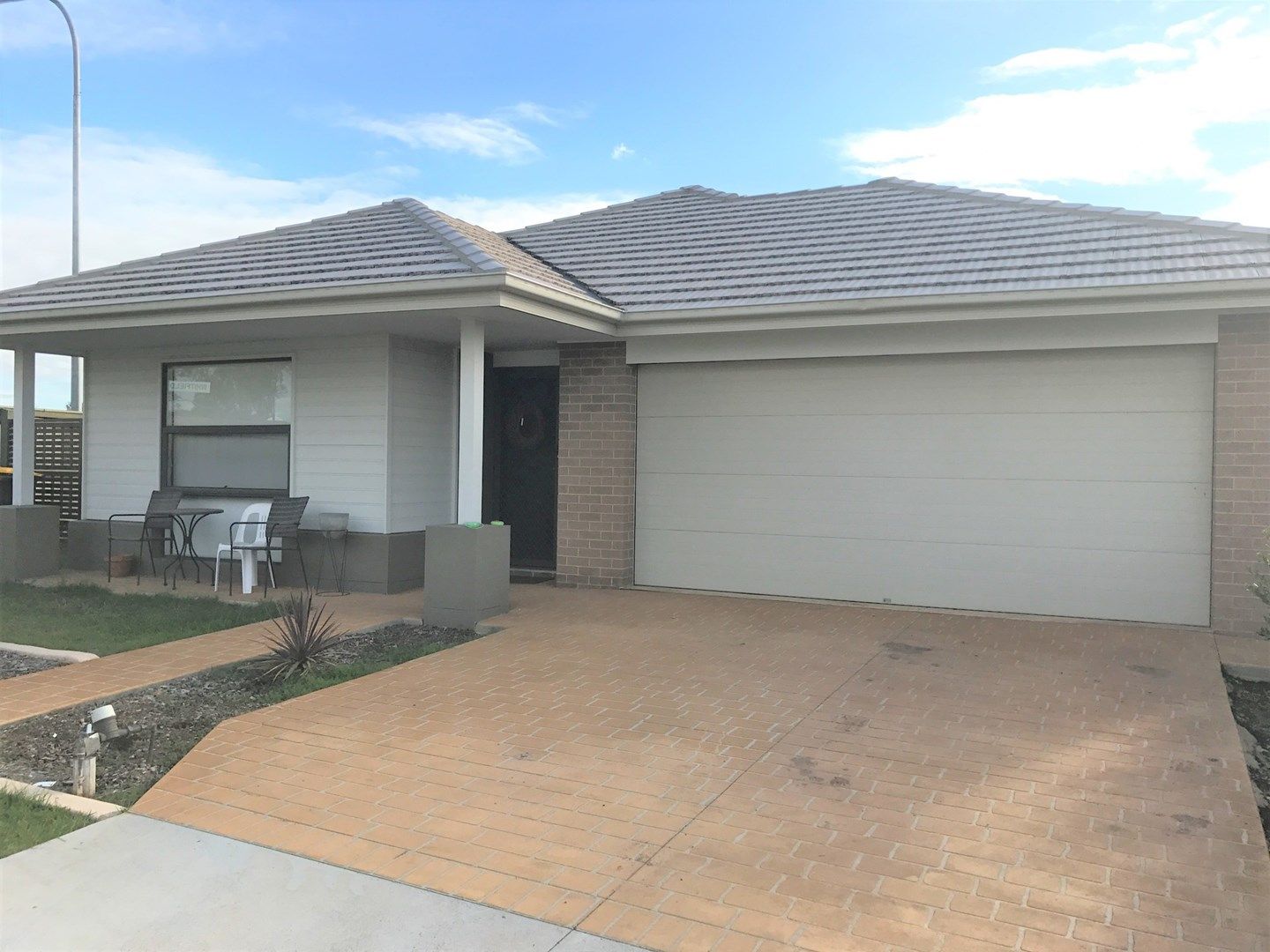 1 Whitfield Street, Gledswood Hills NSW 2557, Image 0