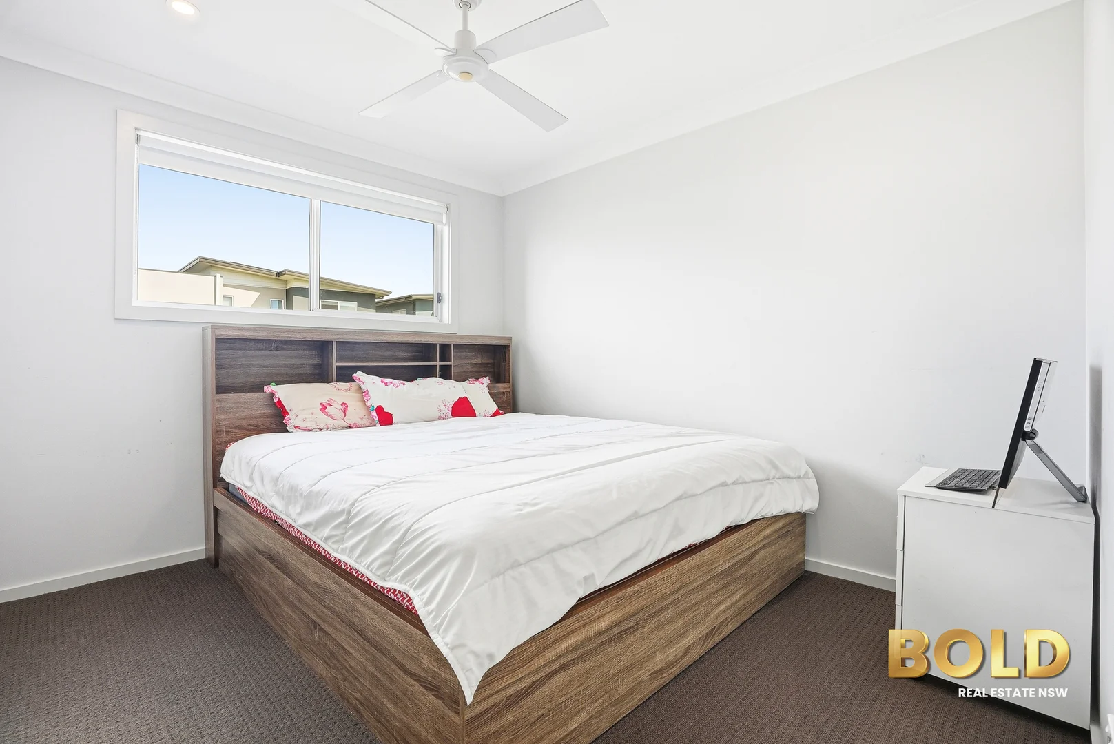 Additional image 9 of 5/52A Atlantic Boulevard, Glenfield NSW 2167