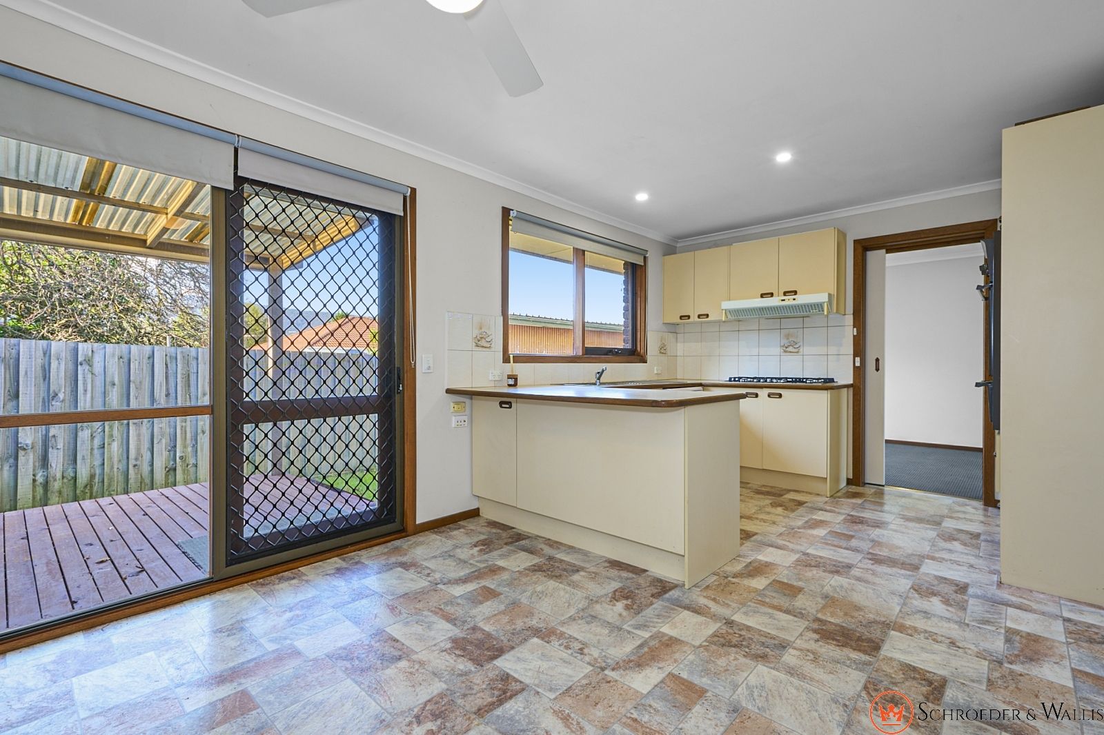 2/16 Stonehaven Avenue, Boronia VIC 3155, Image 2