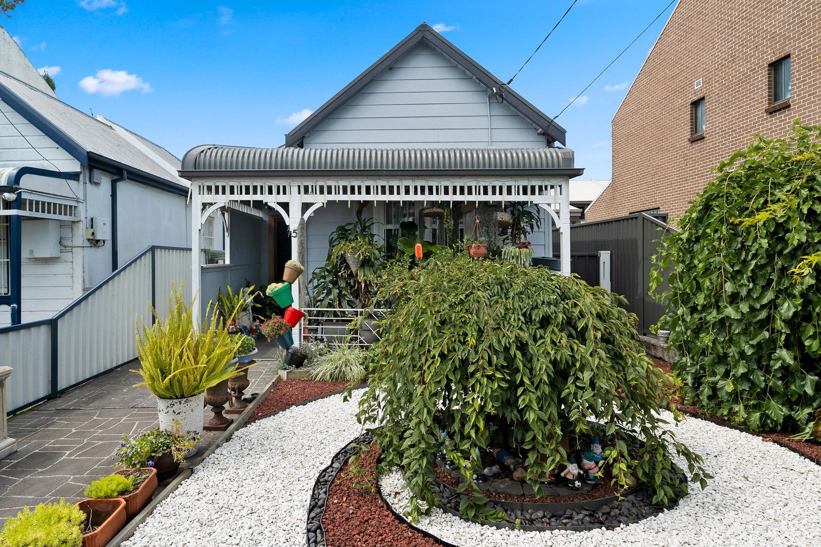 6 bedrooms House in 5 Louis Street GRANVILLE NSW, 2142