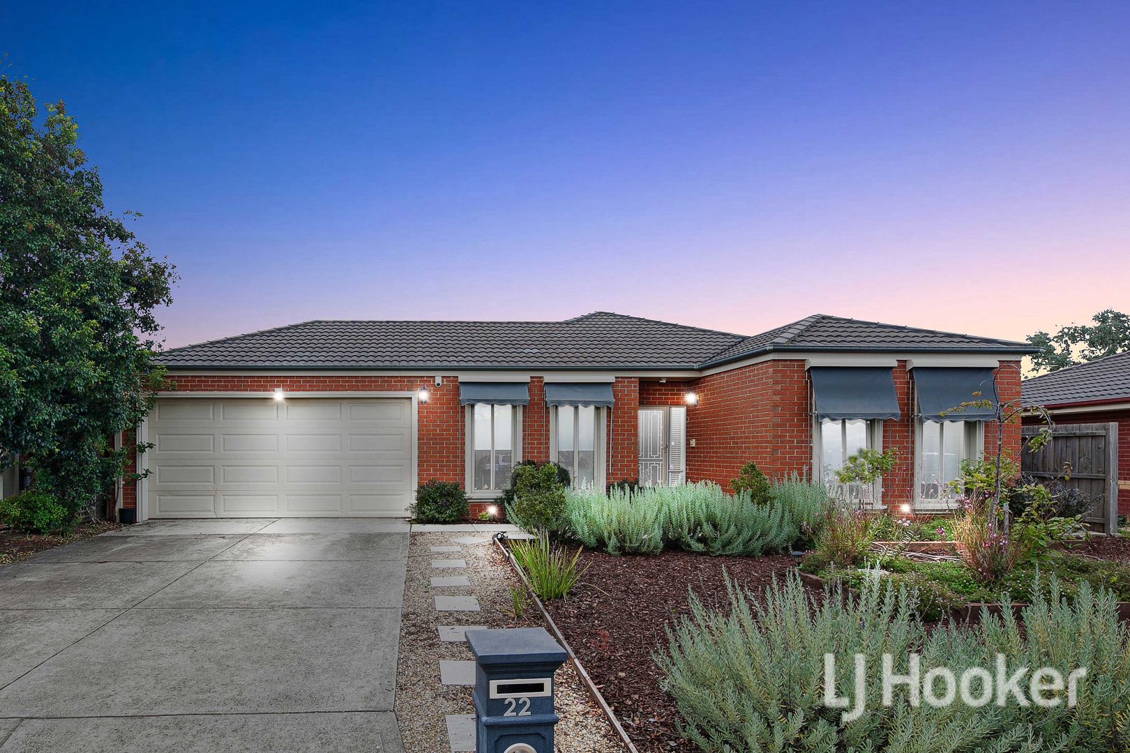 22 Staton Crescent, Melton West VIC 3337, Image 2