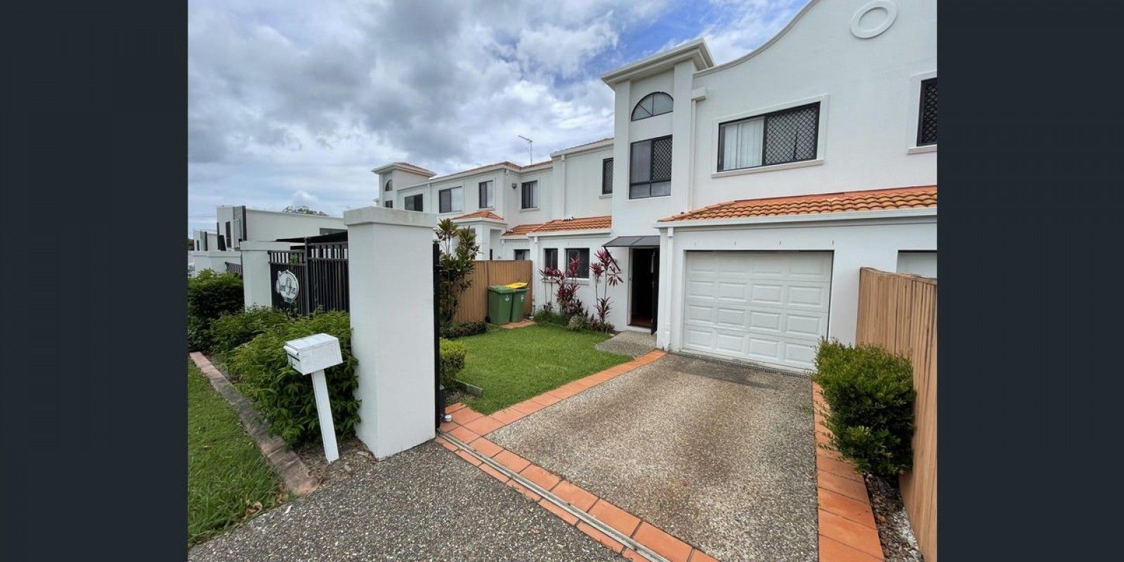 3 bedrooms Townhouse in ID:21144939/4 Scenic Avenue BENOWA QLD, 4217
