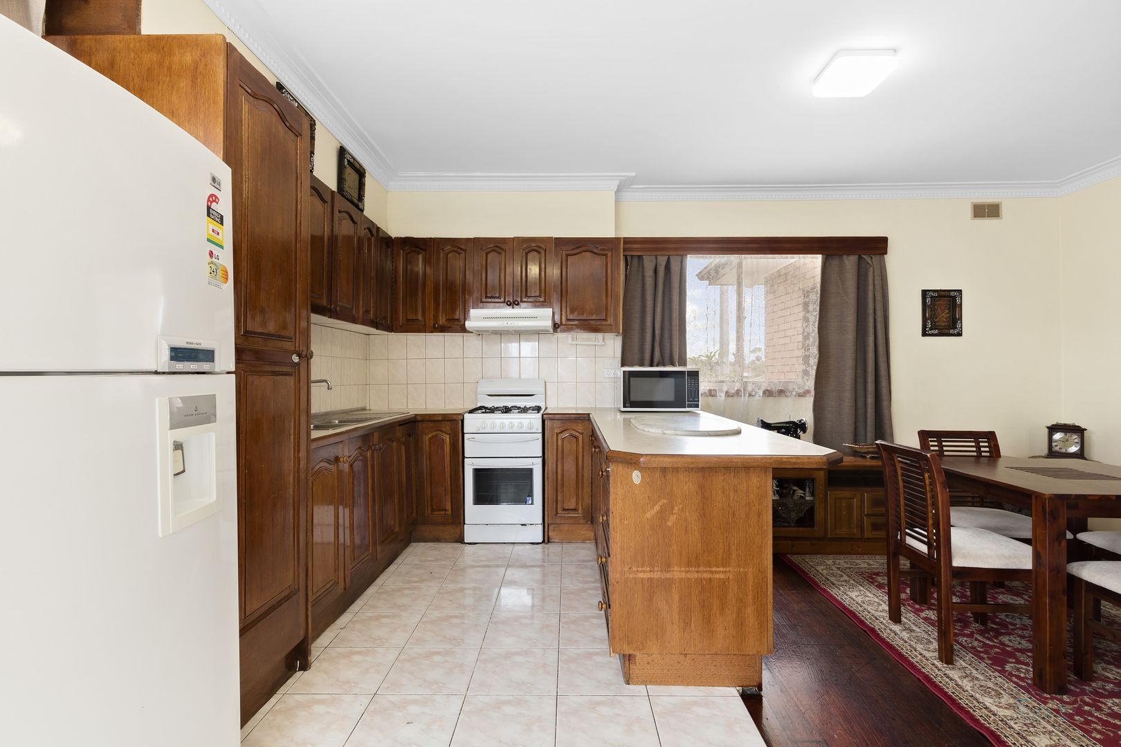 7 Kenna Drive, Lalor VIC 3075, Image 2