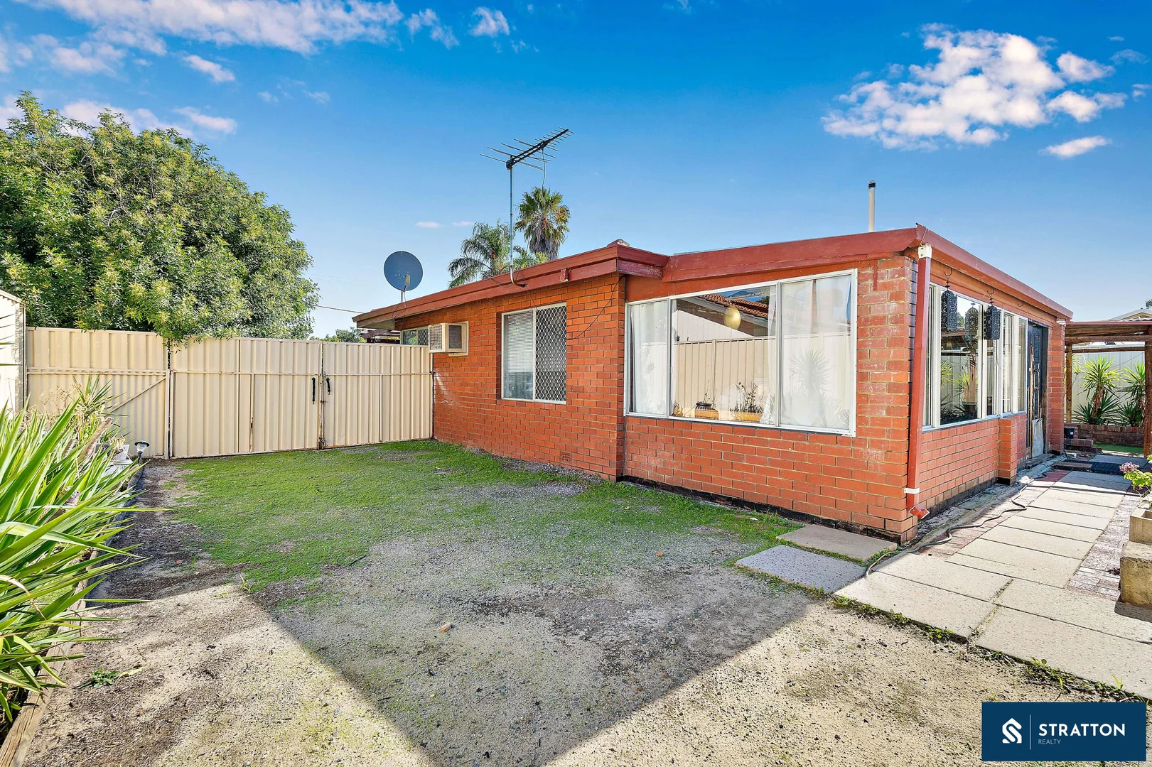 Additional image 25 of 10 Ypres Road, Camillo WA 6111