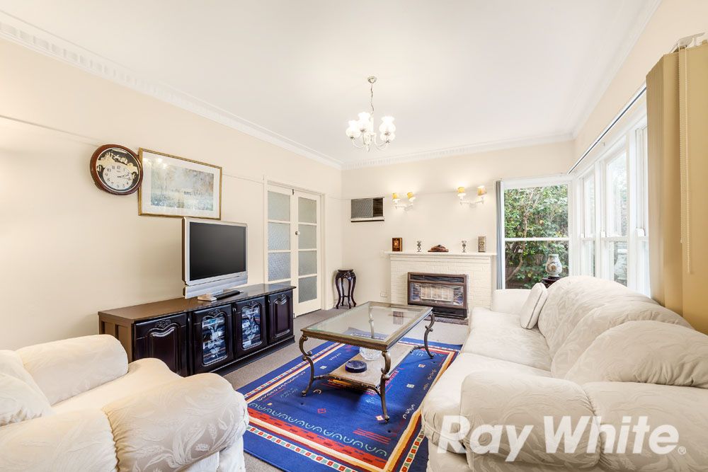 15 Davey Street, Box Hill VIC 3128, Image 2