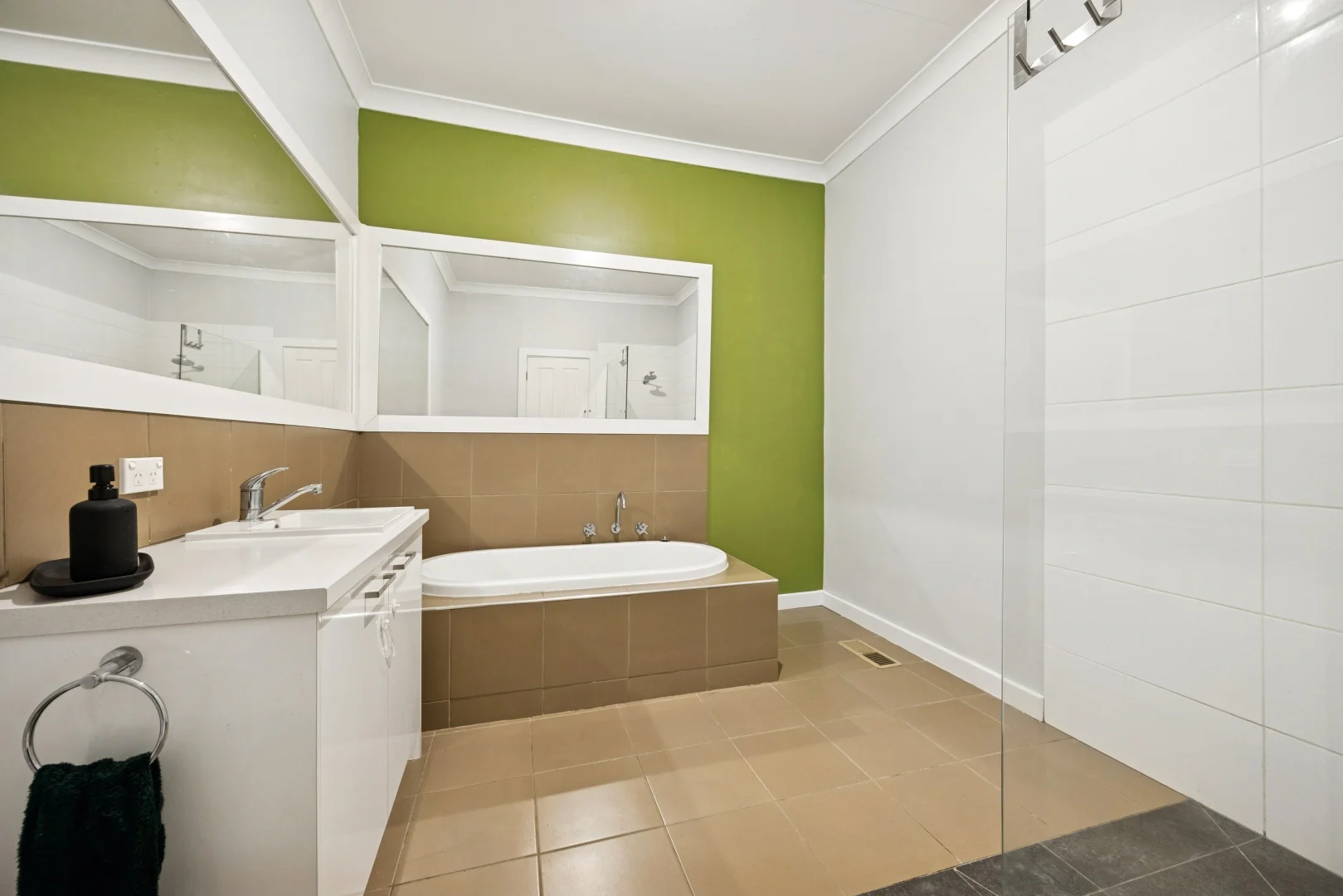 Additional image 5 of 14 George Street, Ferntree Gully VIC 3156