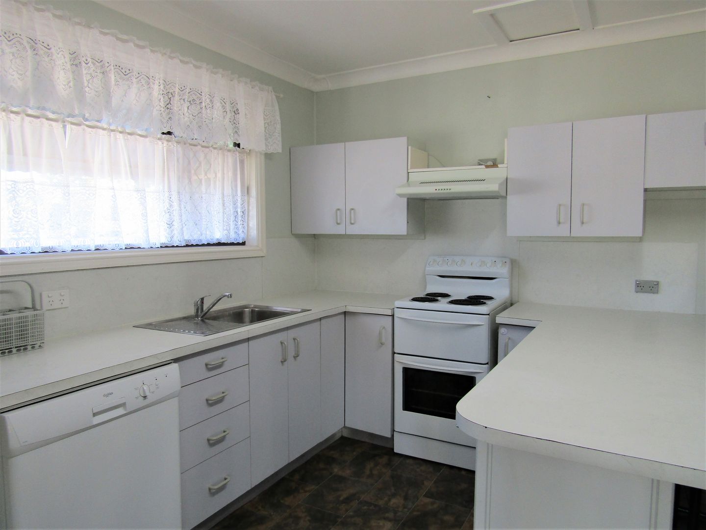 For Rent 3 Bedroom House Gravesend Trovit