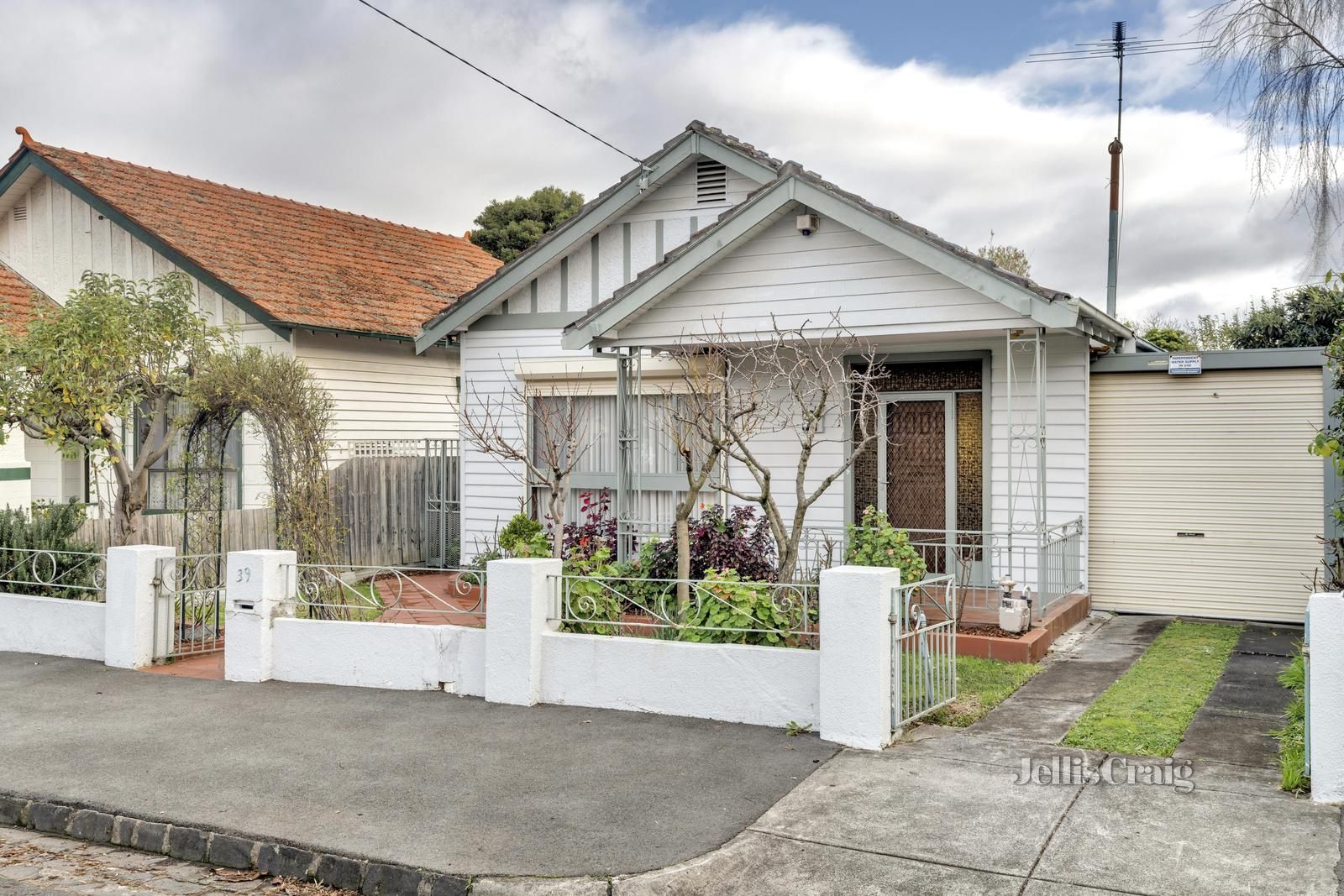 3 bedrooms House in 39 Garnet Street BRUNSWICK VIC, 3056