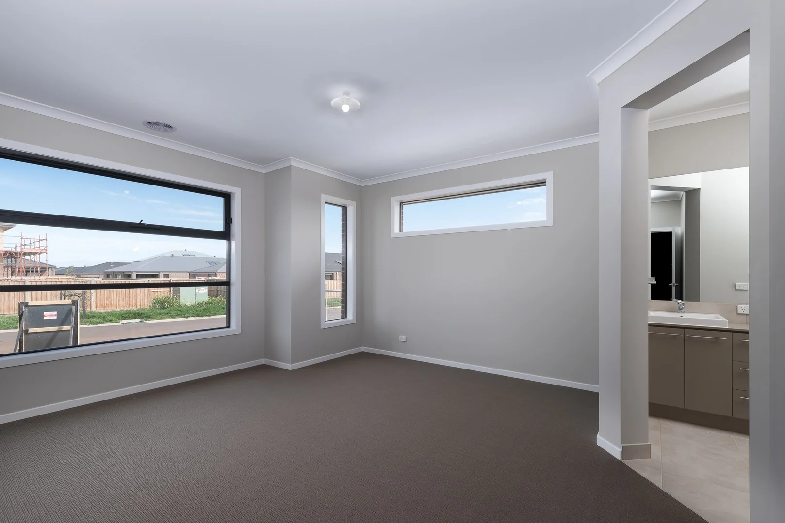 43 Cherrywood Avenue, Manor Lakes VIC 3024