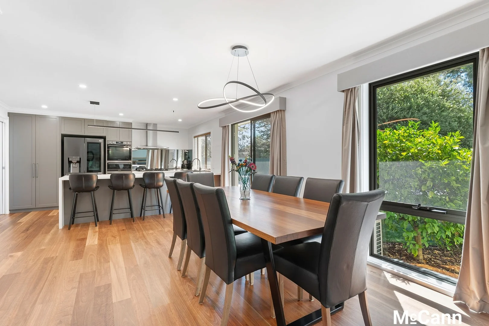 8 Ey Place, Kambah ACT 2902