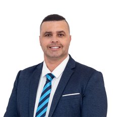 Harcourts West Realty - Nathan Hunt