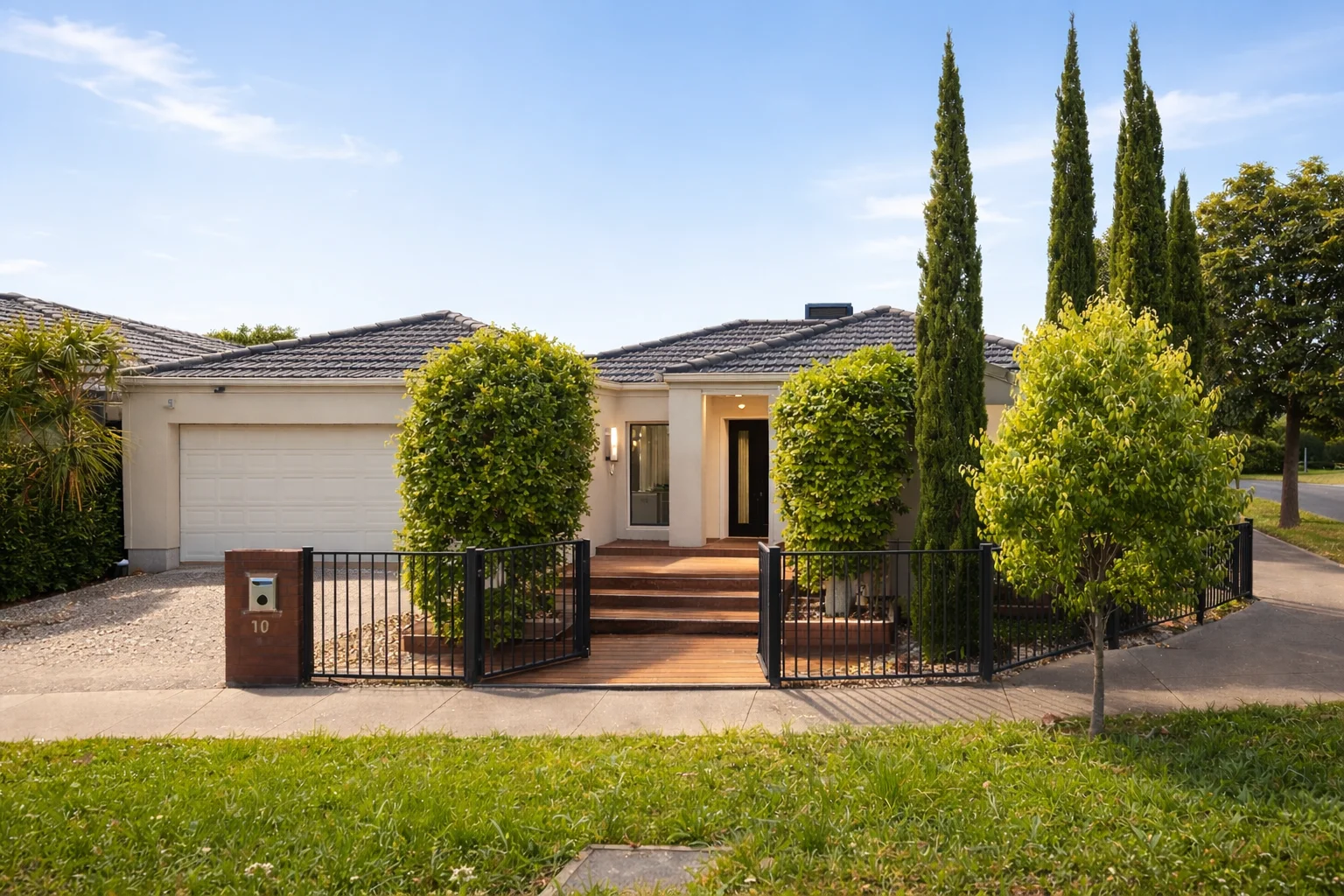 19 Fantail Crescent, Williams Landing VIC 3027