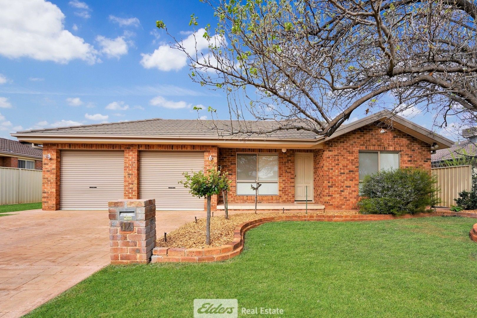 14 Little Road, Griffith NSW 2680