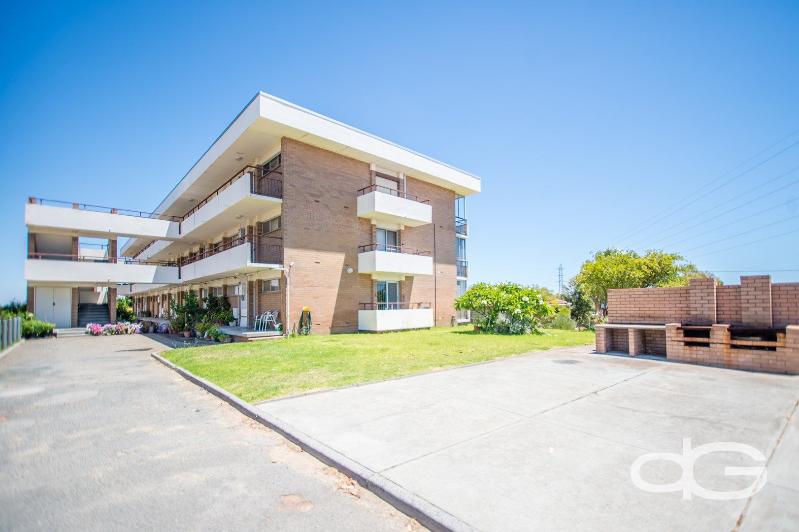 2 bedrooms Apartment / Unit / Flat in 15/8 Fortini Court HAMILTON HILL WA, 6163