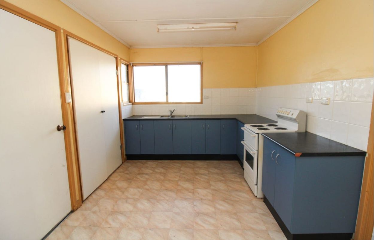 3 bedrooms House in 77 Burke St JULIA CREEK QLD, 4823