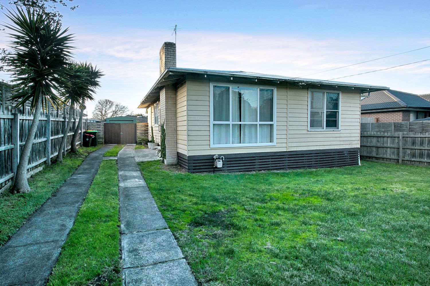 3 bedrooms House in 11 Cambridge Street FRANKSTON VIC, 3199