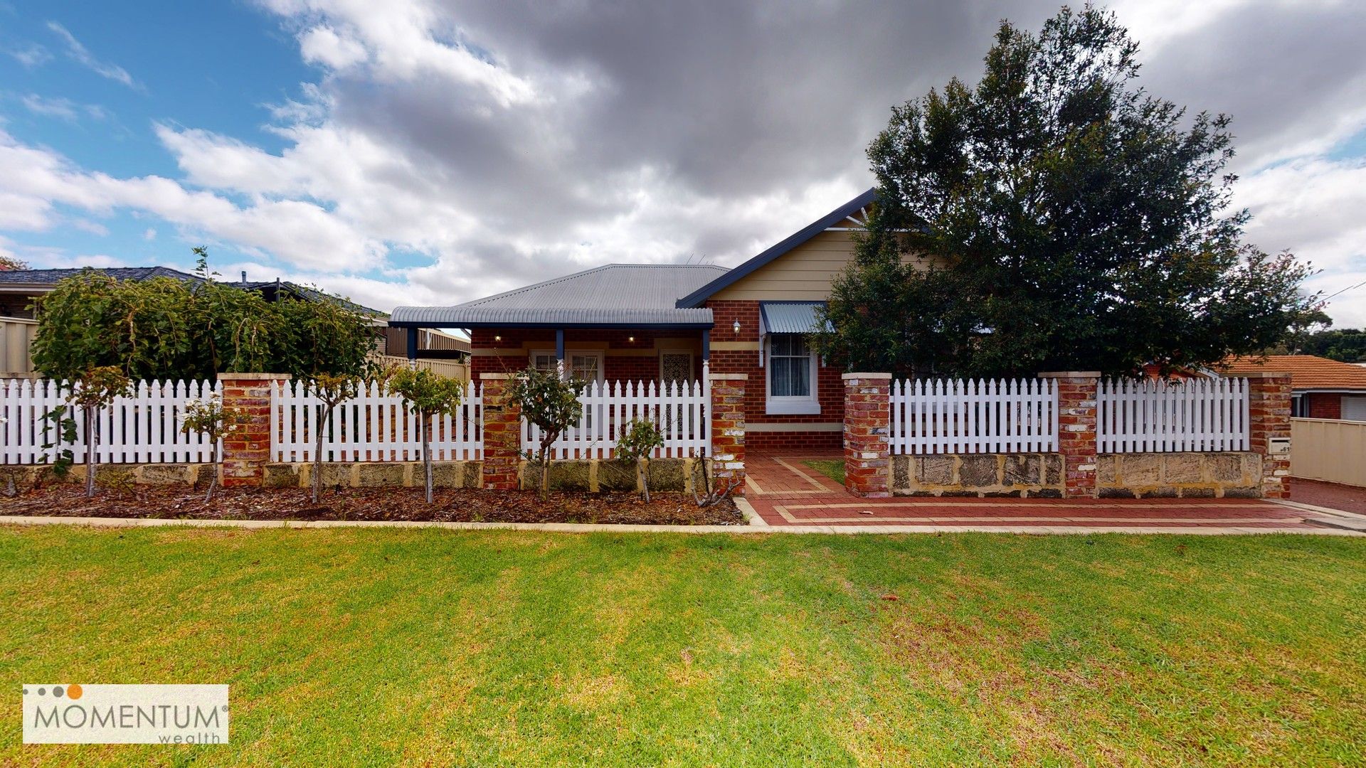 3 bedrooms House in 61 Villiers Street West BASSENDEAN WA, 6054