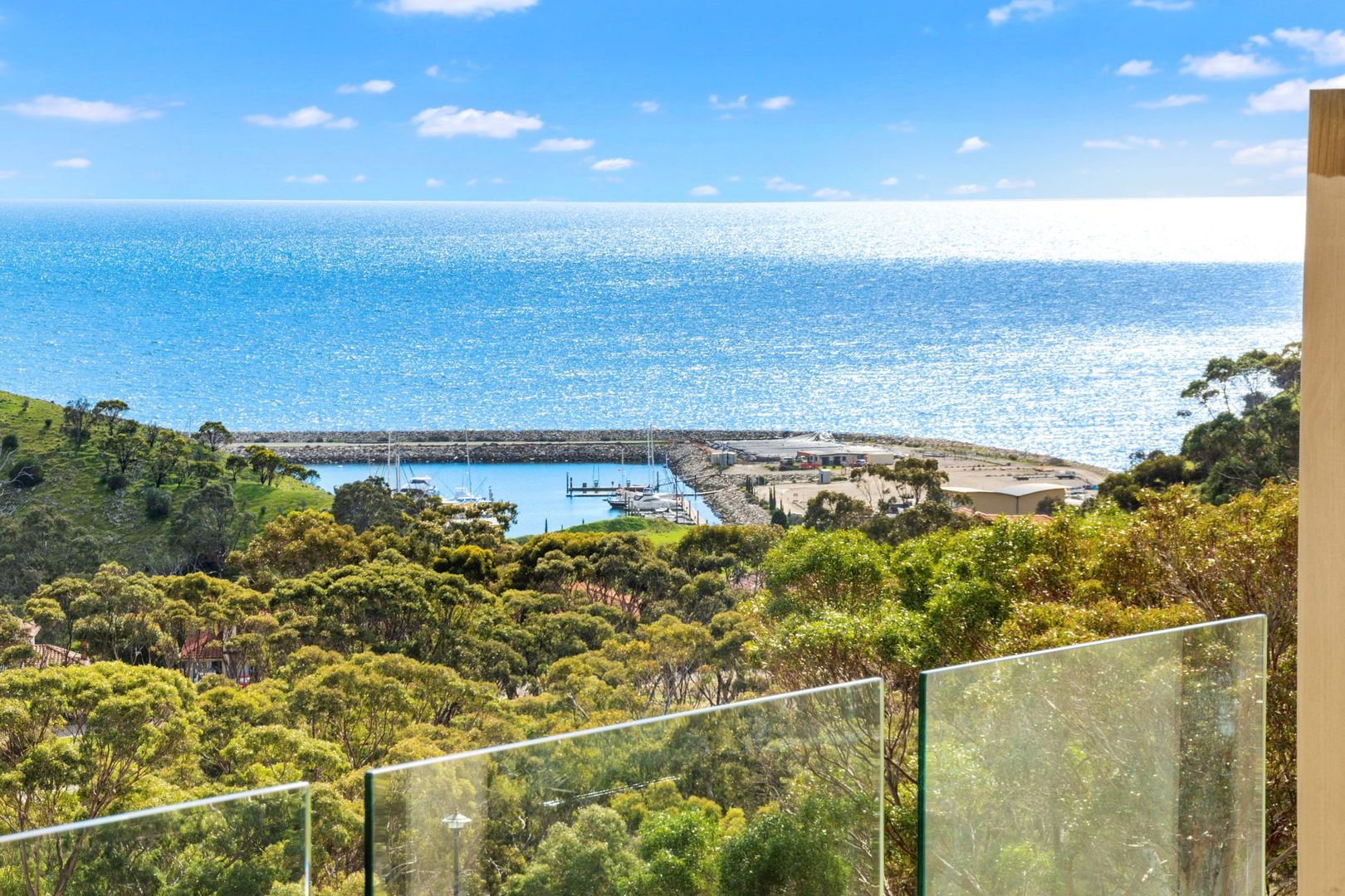 64 Seaview Avenue, Wirrina Cove SA 5204, Image 2