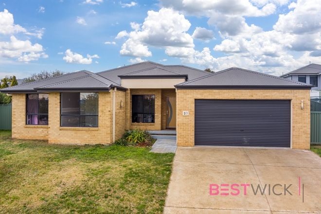 Picture of 37 James Barnet Drive, KELSO NSW 2795