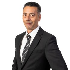 Ersel Ahmet, Sales representative