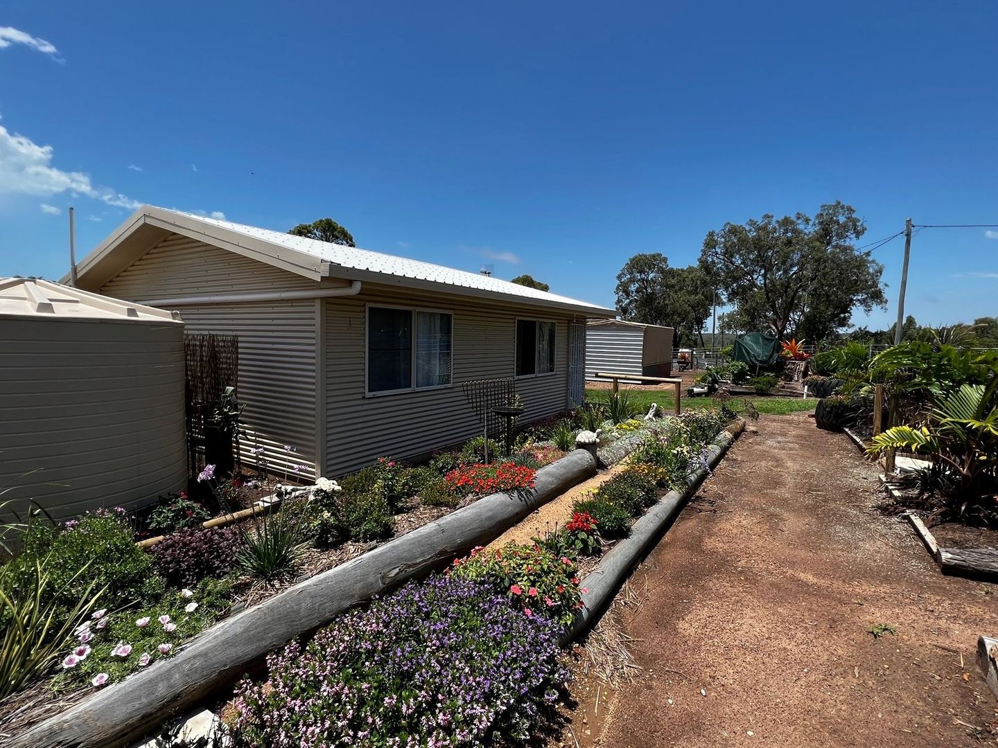 4 Arthur Street, St Lawrence Property History & Address Research Domain