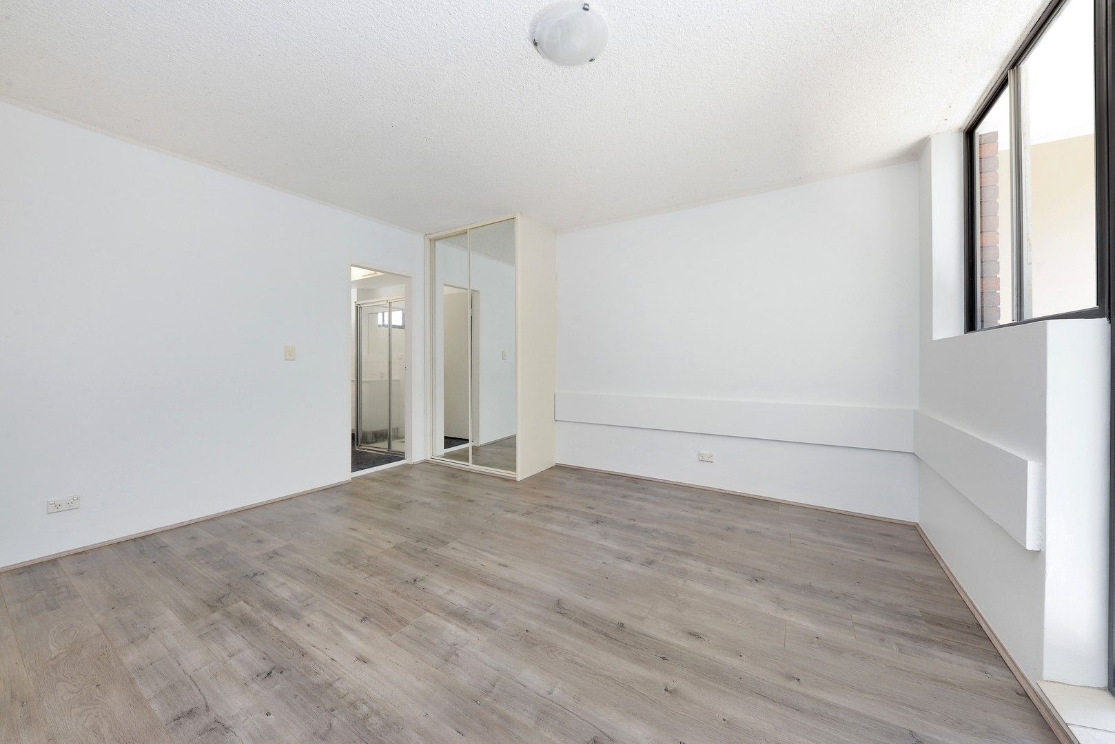 Studio in 6/481 Old South Head Rd, ROSE BAY NSW, 2029