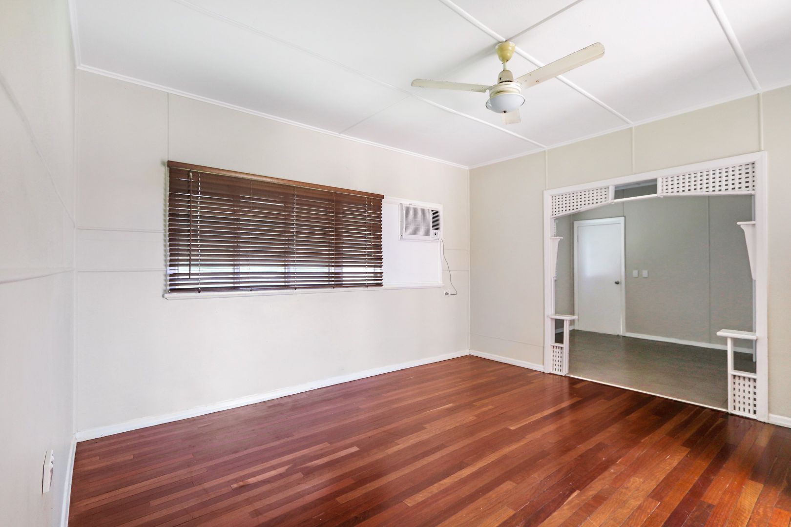 233 Ireland Street, Oonoonba QLD 4811, Image 2