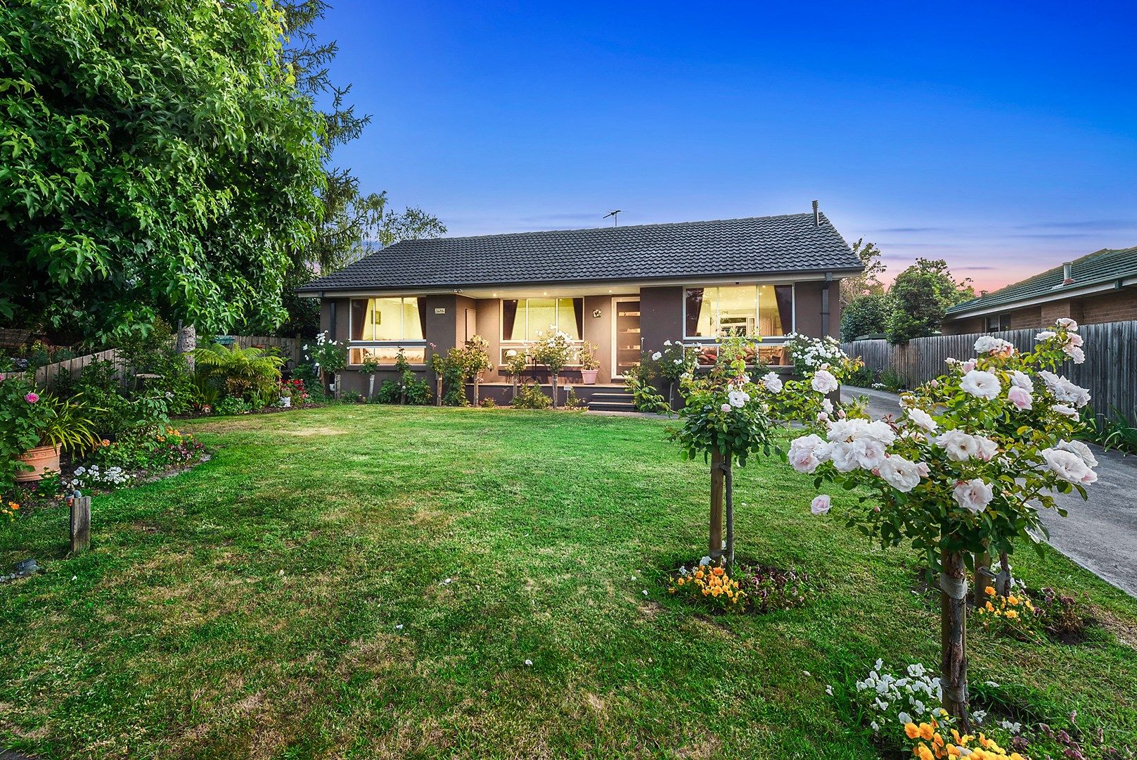 14 PICCADILLY COURT, Kilsyth VIC 3137, Image 0