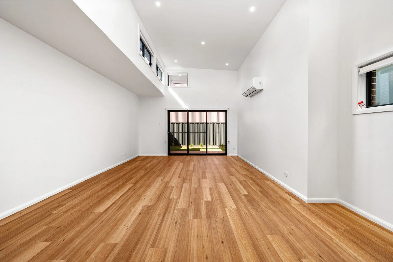 Additional image 6 of 127B Lawson Street, Hamilton NSW 2303