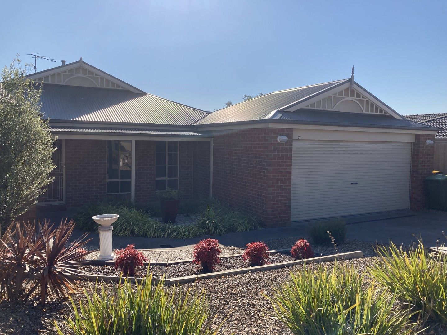 4 bedrooms House in 39 Ironbark Street WAURN PONDS VIC, 3216