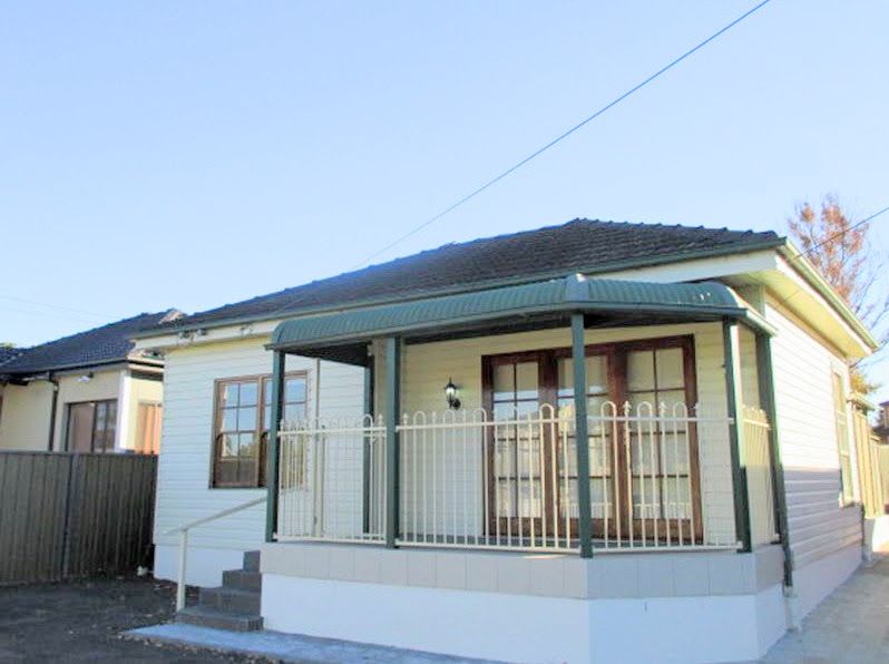 4 bedrooms House in 260 Excelsior Street GUILDFORD NSW, 2161