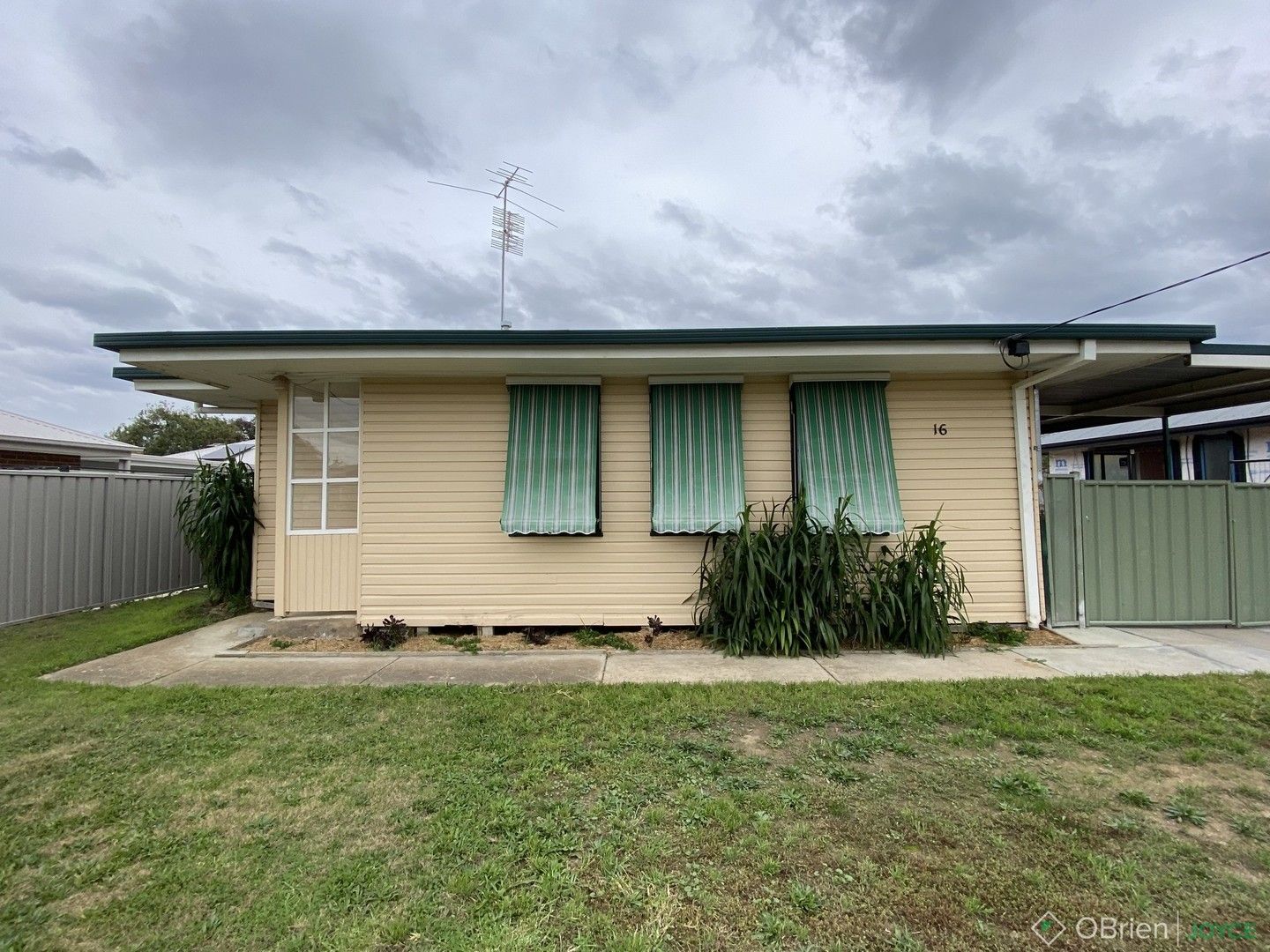 House in 16 Higgins Street, WANGARATTA VIC, 3677