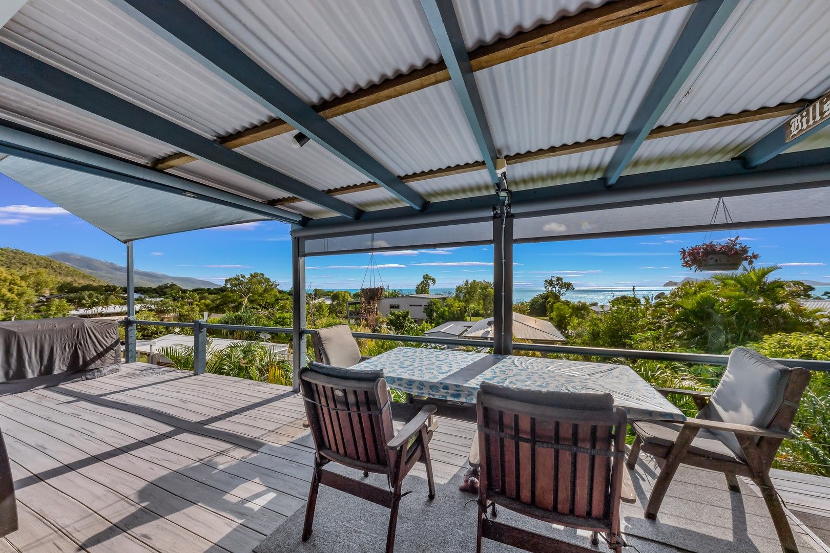 11 Roseric Crescent, Hideaway Bay QLD 4800, Image 1