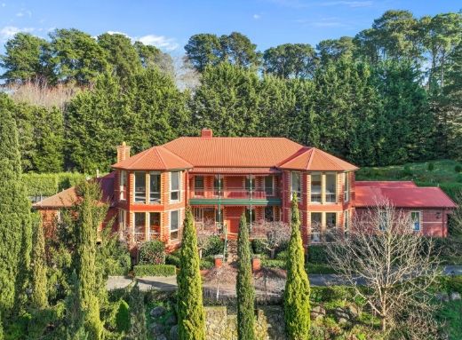 Donvale VIC 3111 - 5 beds house for Sale, $3,530,000 - 2019957613 | Domain