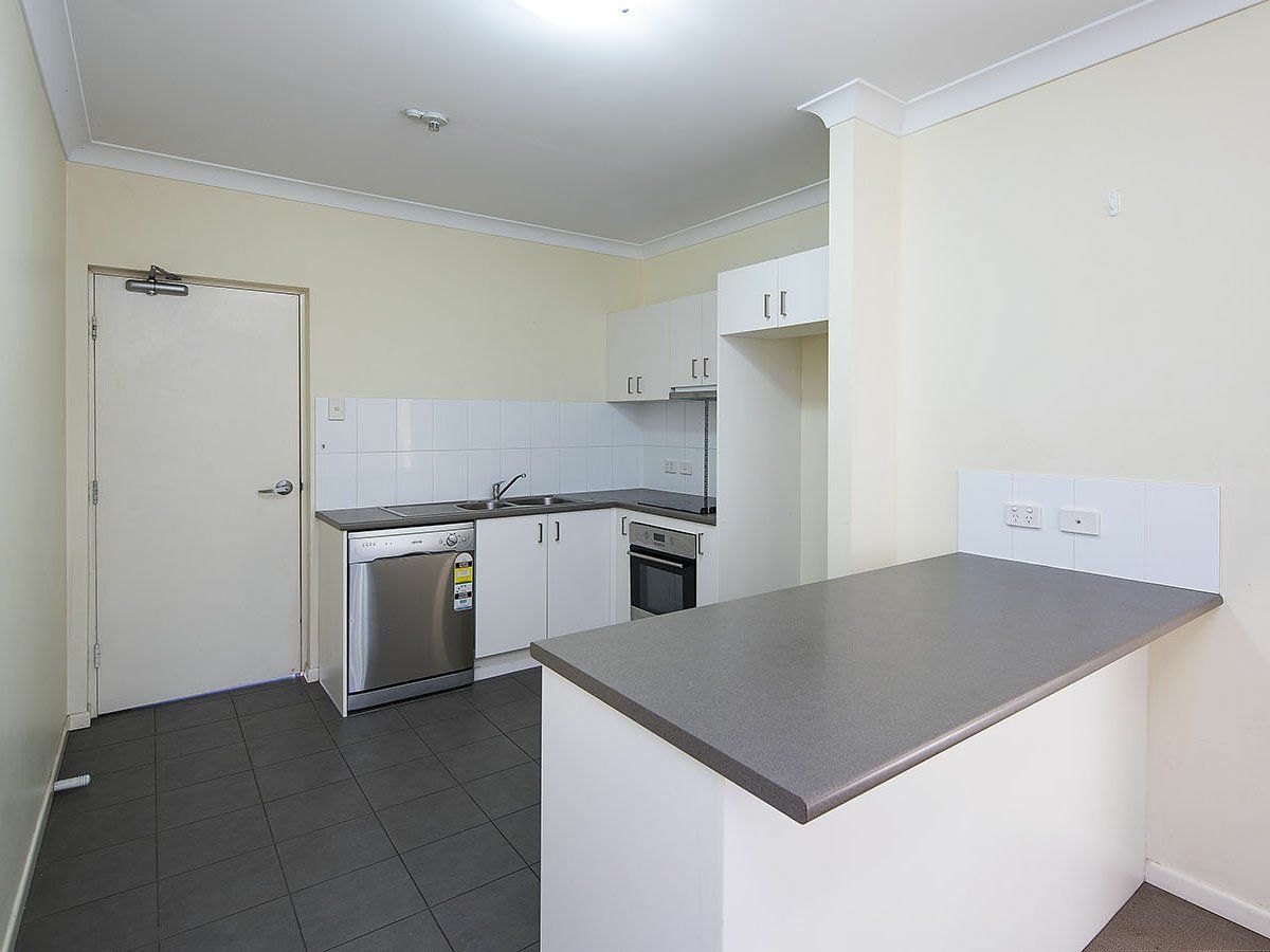 3/1 Waldheim Street, Annerley QLD 4103, Image 2