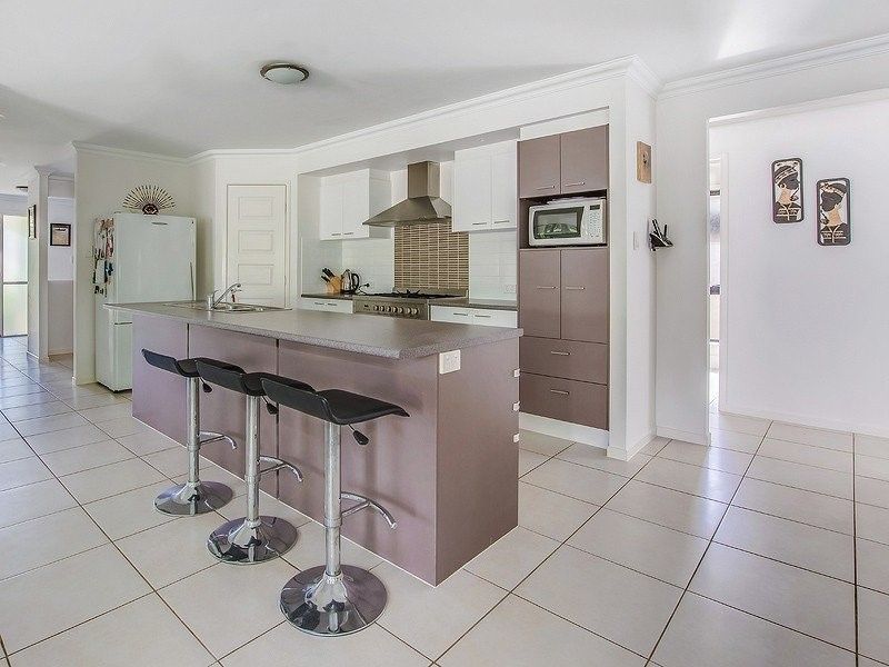 3 bedrooms House in 20 Anticipation Close NAMBOUR QLD, 4560