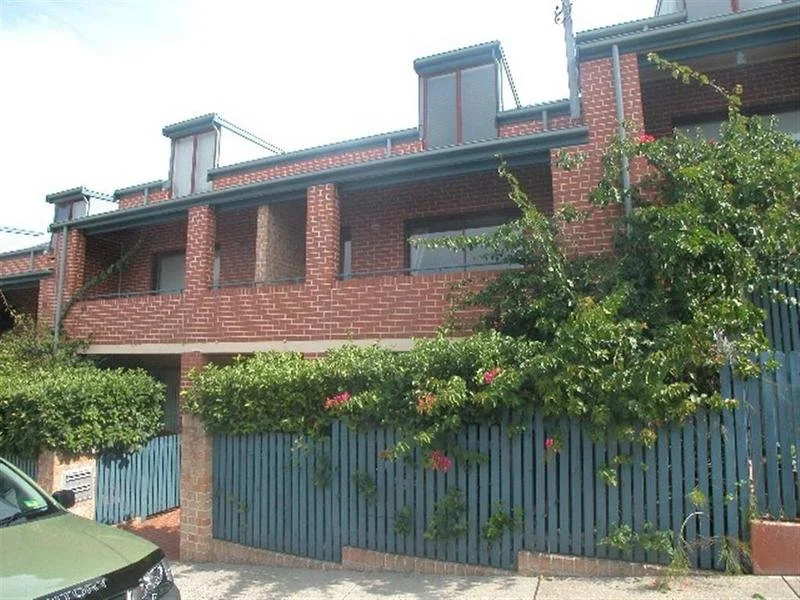 2/80 Kellick Street, Waterloo NSW 2017