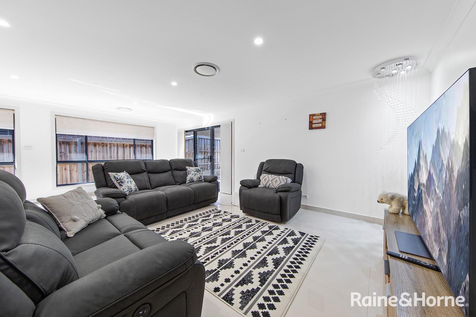 4 Larkin Street, Bardia NSW 2565, Image 2