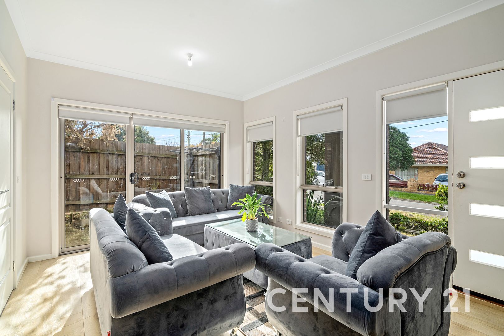 1/8 Aratula Street, Dandenong VIC 3175, Image 2