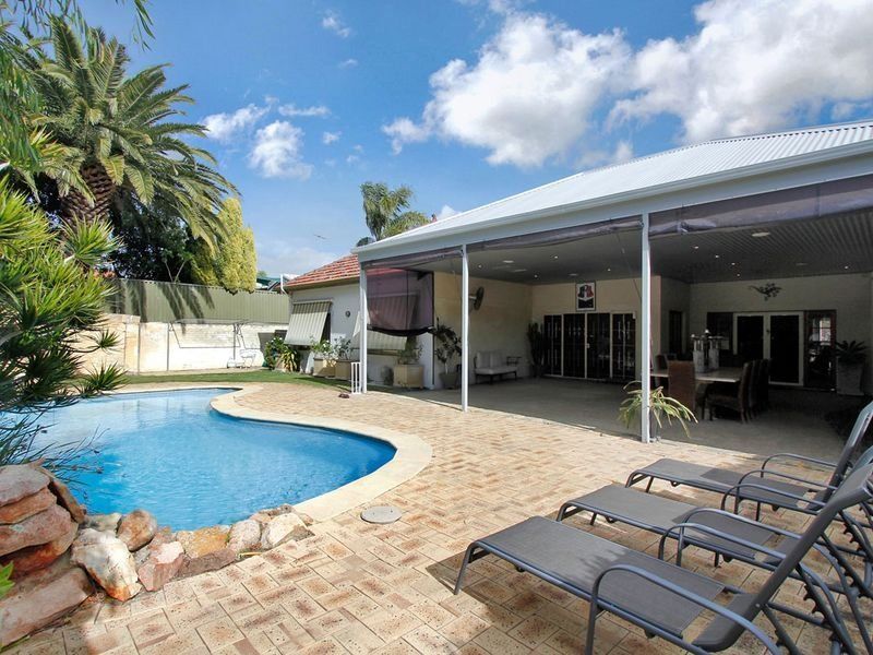 6 Stratford Street, EAST FREMANTLE WA 6158, Image 0